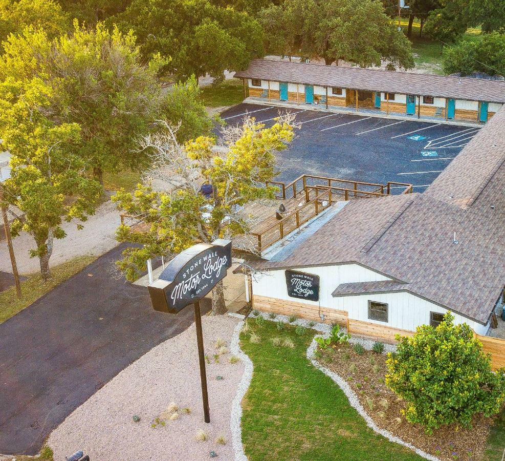Stonewall Motor Lodge 외부 사진