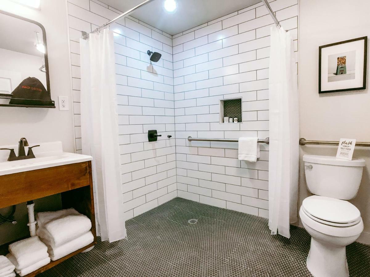 Stonewall Motor Lodge 외부 사진